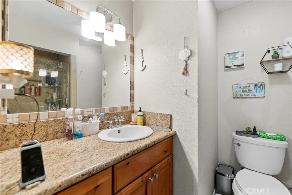 2066 Royalty, Pomona, California 91767 home-pic-22