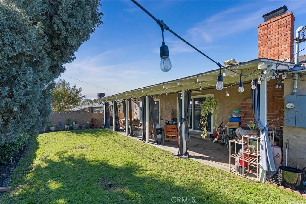 2066 Royalty, Pomona, California 91767 home-pic-3