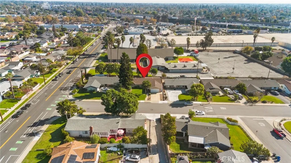 2066 Royalty, Pomona, California 91767 home-pic-4