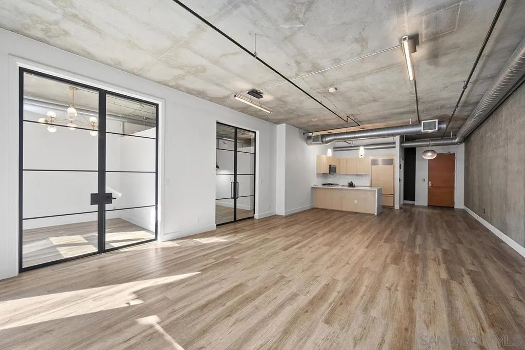 877 Island Avenue 312, San Diego, California 92101 home-pic-8