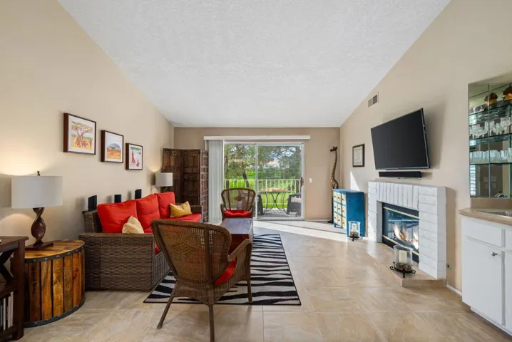 15-web-or-mls-LFDesertFalls_OPMG_1125_01