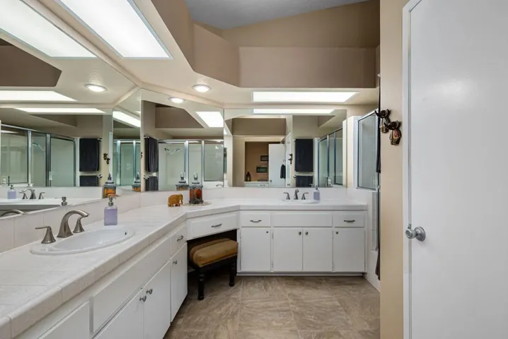 37-web-or-mls-LFDesertFalls_OPMG_1125_03