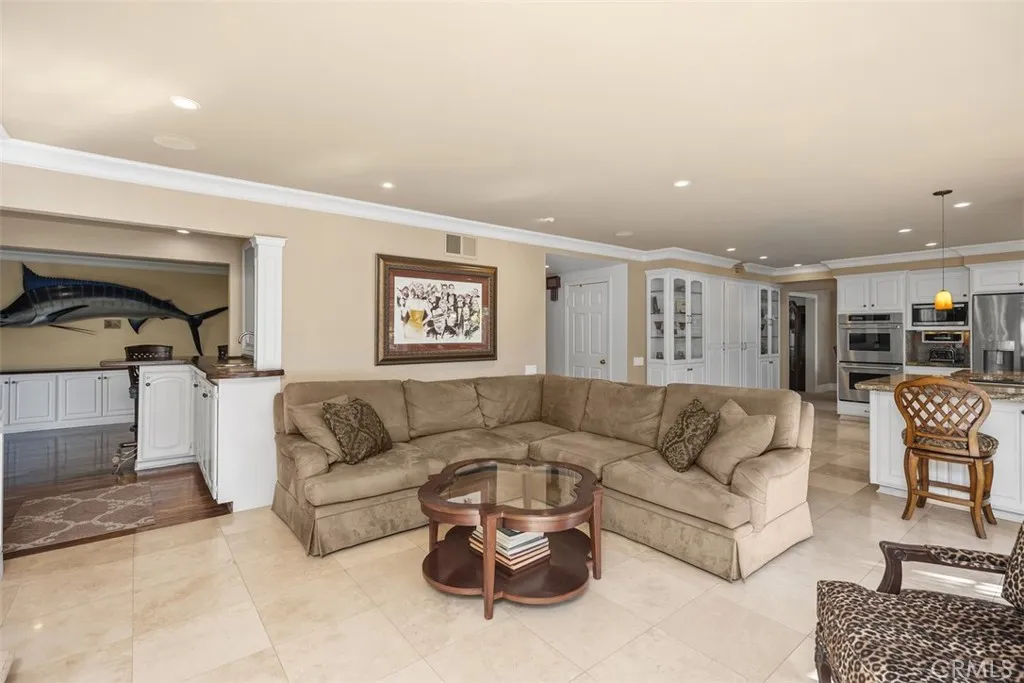 22561 Demasia, Mission Viejo, California 92691 home-pic-21