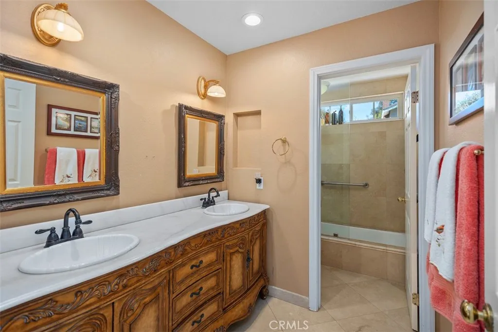 22561 Demasia, Mission Viejo, California 92691 home-pic-30