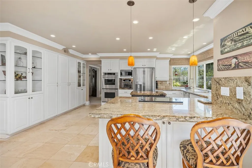 22561 Demasia, Mission Viejo, California 92691 home-pic-17