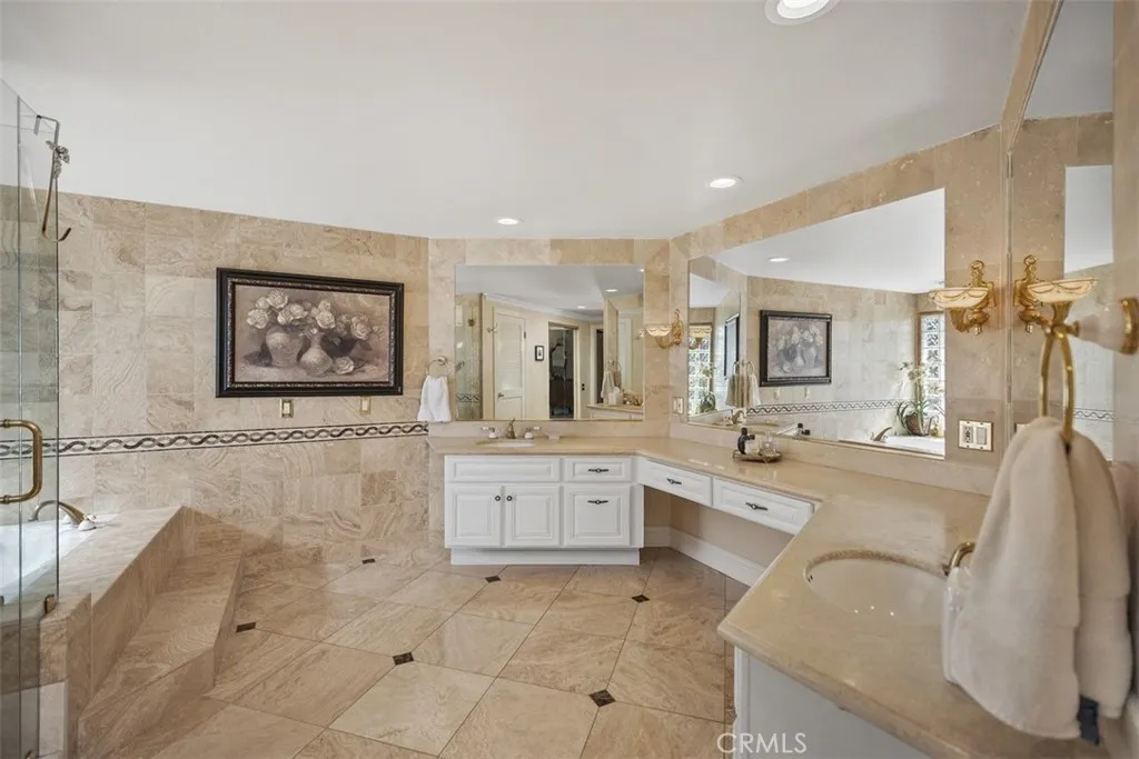 22561 Demasia, Mission Viejo, California 92691 home-pic-36