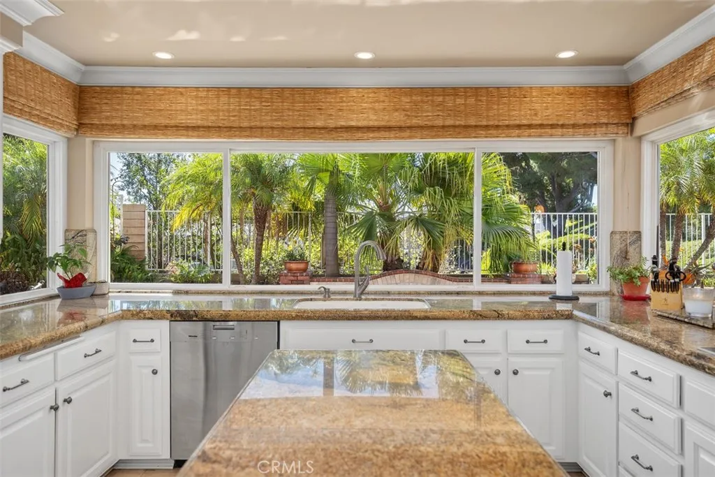 22561 Demasia, Mission Viejo, California 92691 home-pic-15