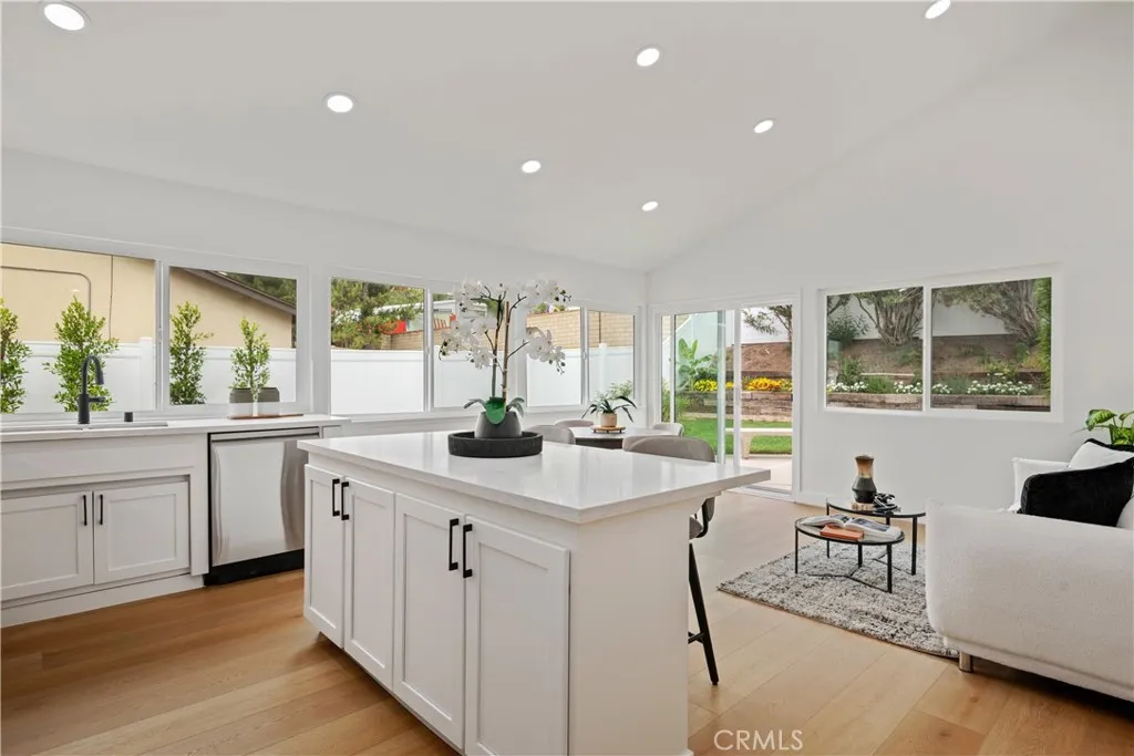 2108 Ardenwood, Simi Valley, California 93063 home-pic-12