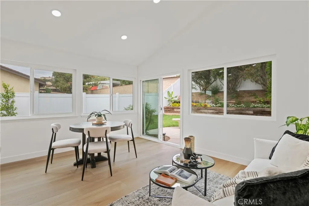2108 Ardenwood, Simi Valley, California 93063 home-pic-17