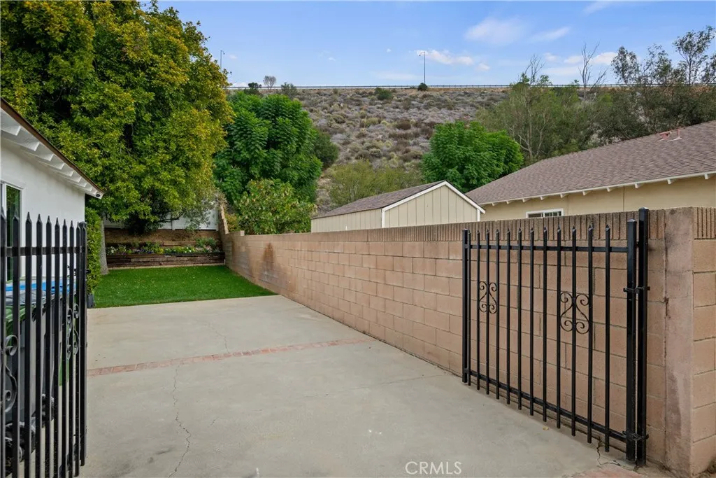 2108 Ardenwood, Simi Valley, California 93063 home-pic-32
