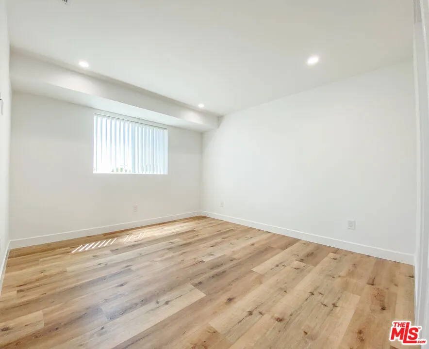 6754 W 86th Place, Los Angeles, California 90045 home-pic-7