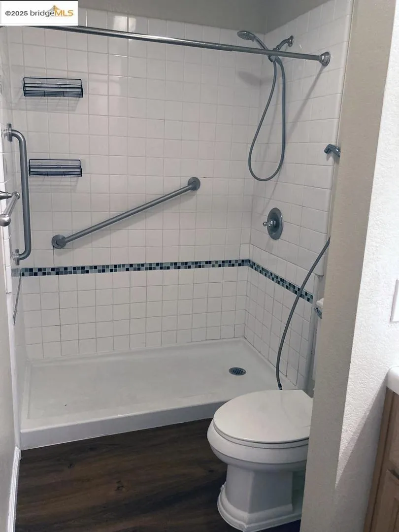 297 Tradewinds Dr Apt 105, San Jose, California 95123 home-pic-8