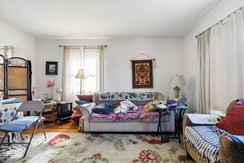 9132 Crenshaw Boulevard, Inglewood, California 90305 home-pic-2