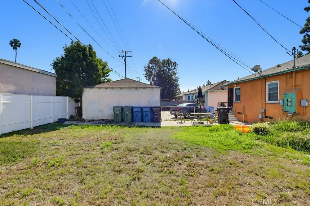 9132 Crenshaw Boulevard, Inglewood, California 90305 home-pic-9