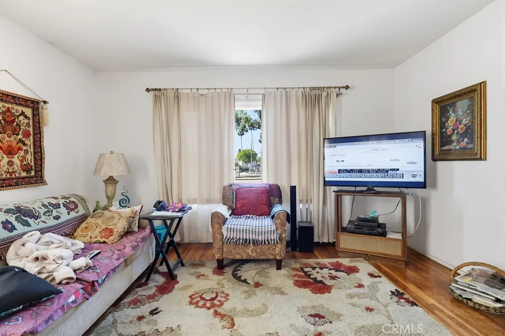 9132 Crenshaw Boulevard, Inglewood, California 90305 home-pic-3
