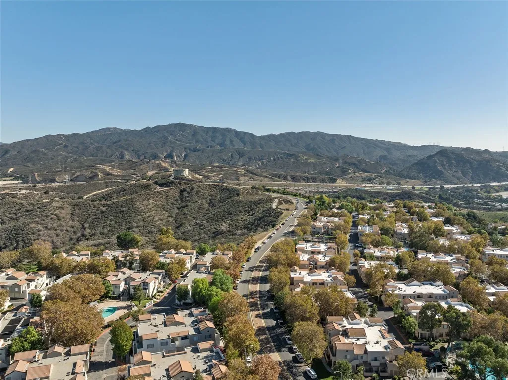 24496 Valle Del Oro 204, Newhall, California 91321 home-pic-22