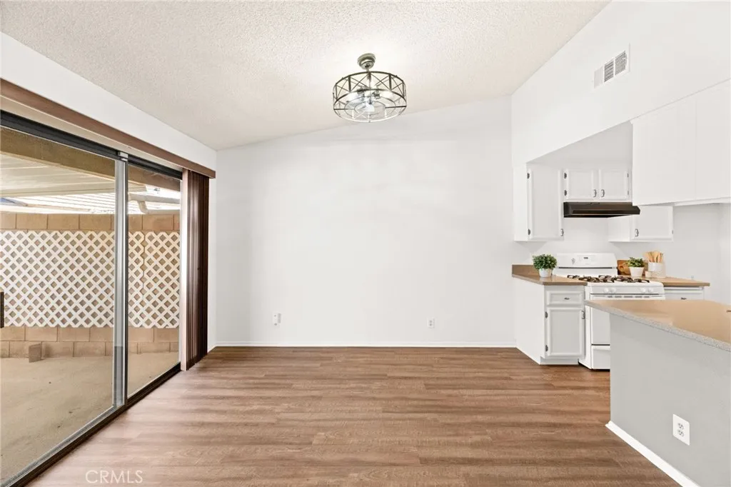1362 Yorktown, San Jacinto, California 92583 home-pic-11