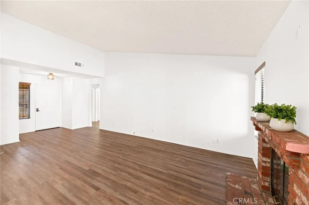 1362 Yorktown, San Jacinto, California 92583 home-pic-15
