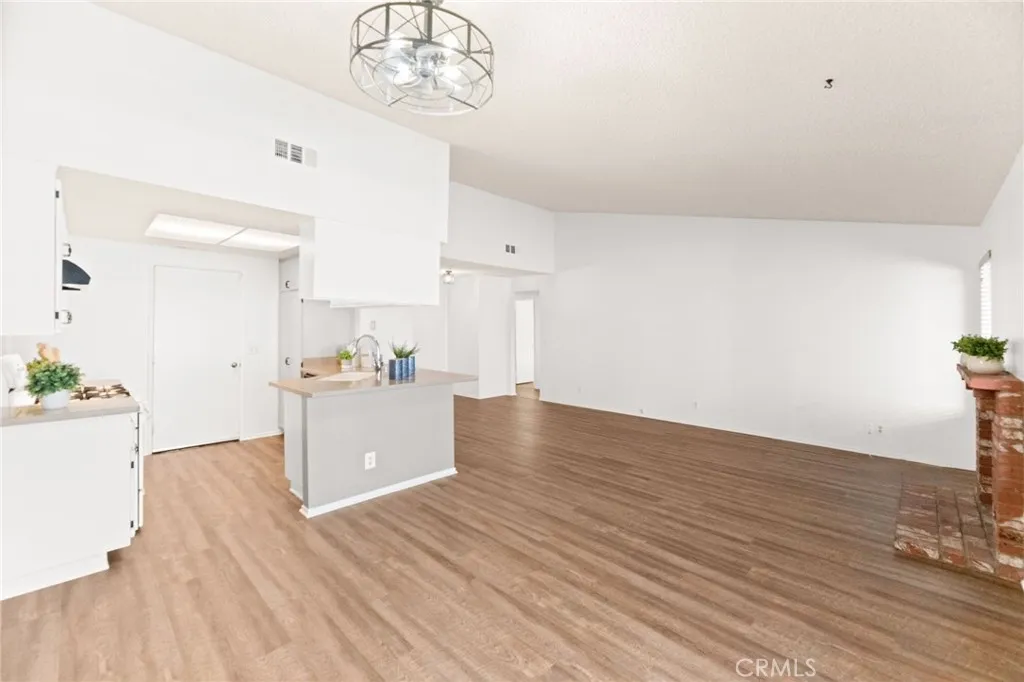 1362 Yorktown, San Jacinto, California 92583 home-pic-8