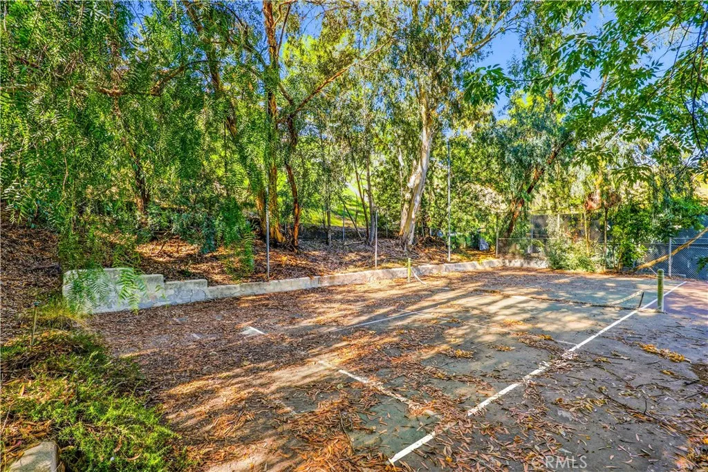 5433 Shirley Avenue, Tarzana, California 91356 home-pic-15