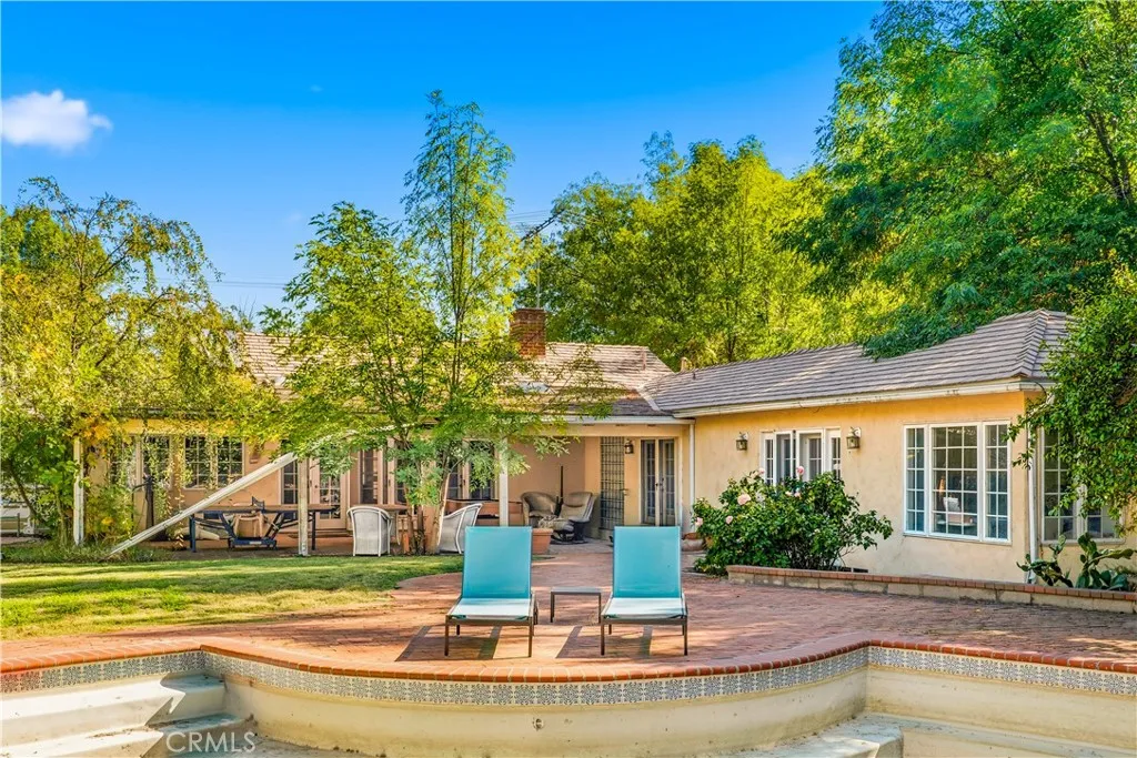 5433 Shirley Avenue, Tarzana, California 91356 home-pic-10
