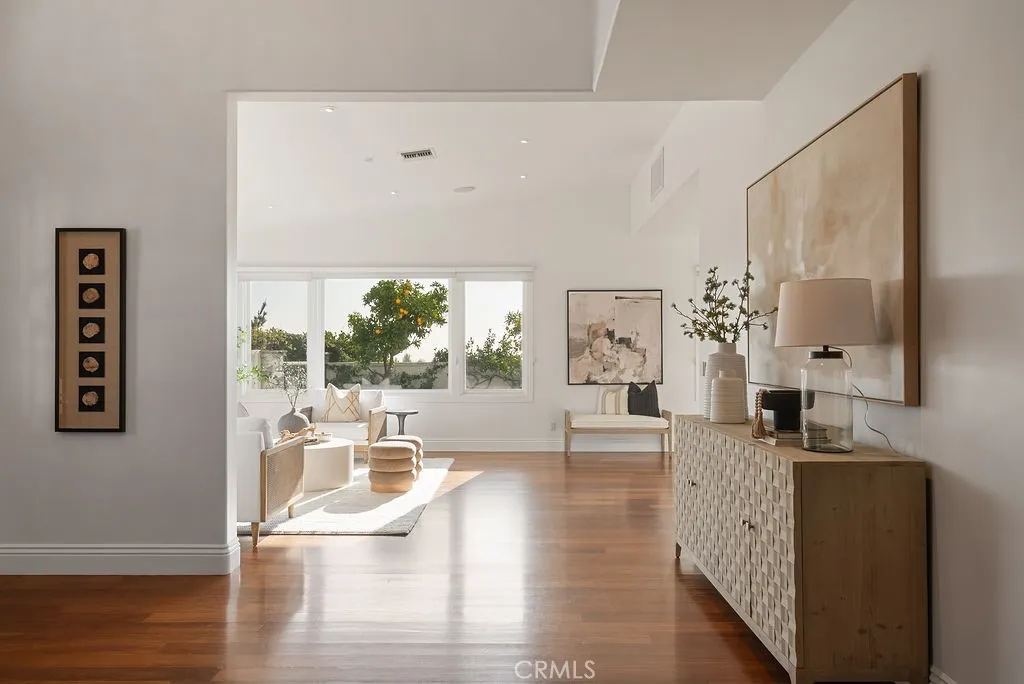 9771 Daron Drive, Villa Park, California 92861 home-pic-10