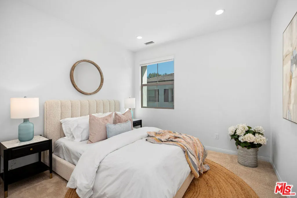 120 Okra, Irvine, California 92618 home-pic-16