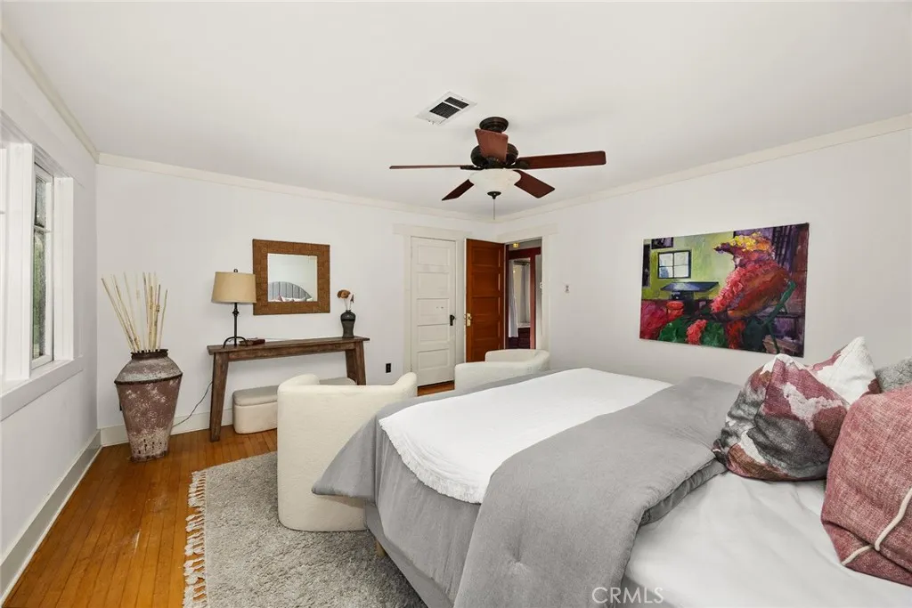1661 Las Lunas, Pasadena, California 91106 home-pic-24