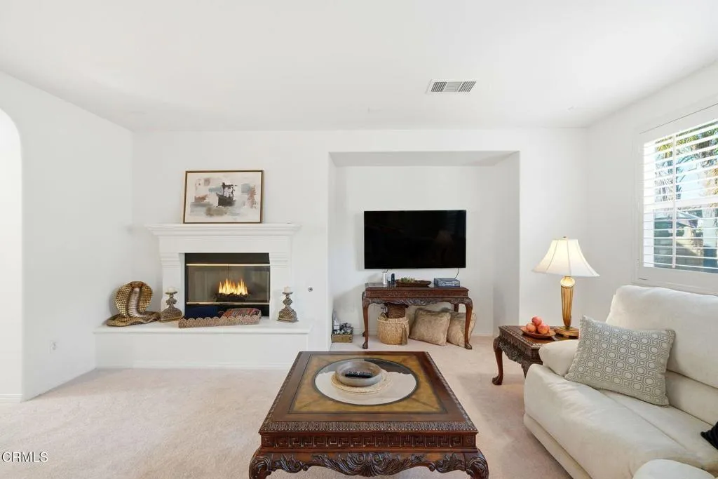 3325 Eagle Bend Lane, Oxnard, California 93036 home-pic-14