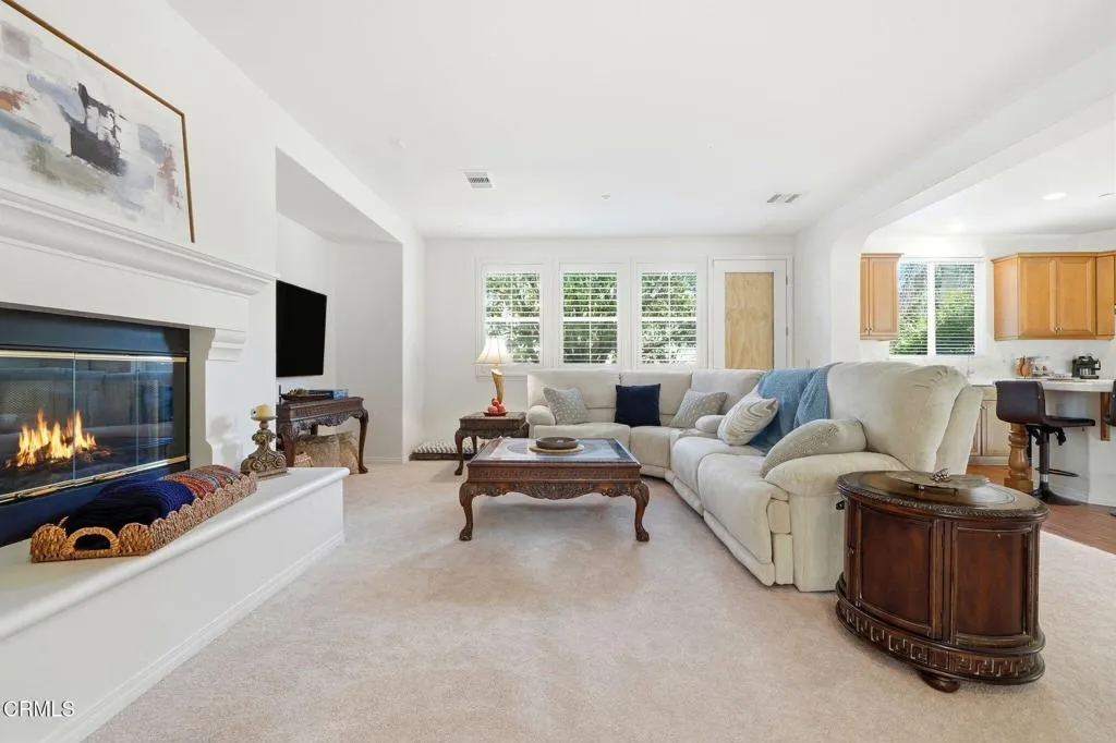 3325 Eagle Bend Lane, Oxnard, California 93036 home-pic-16