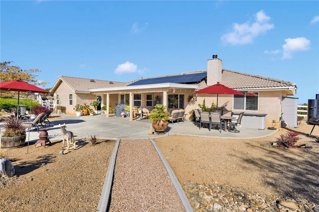 2909 Silver Ridge Drive, Pinon Hills, California 92372 home-pic-44