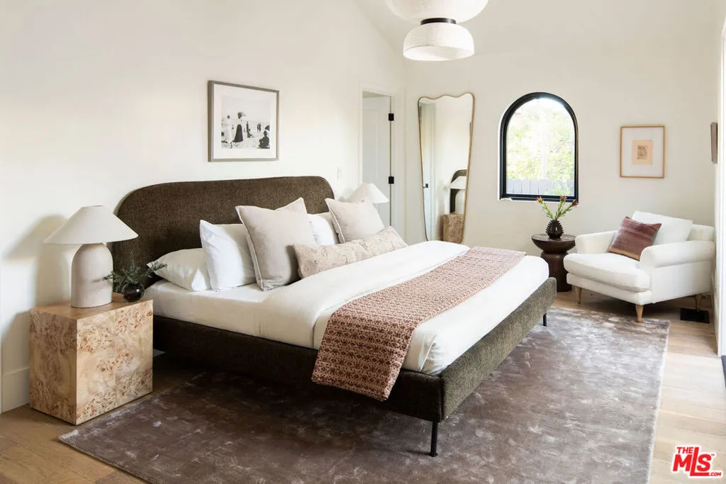 5308 Hillcrest Drive, Los Angeles, California 90043 home-pic-16