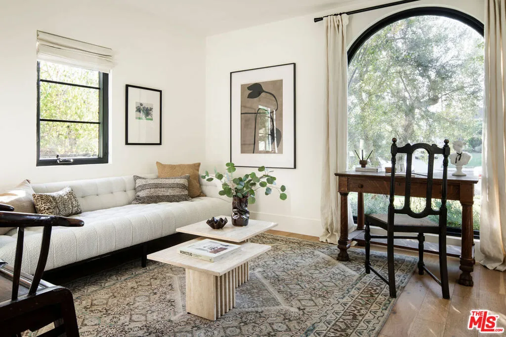 5308 Hillcrest Drive, Los Angeles, California 90043 home-pic-10