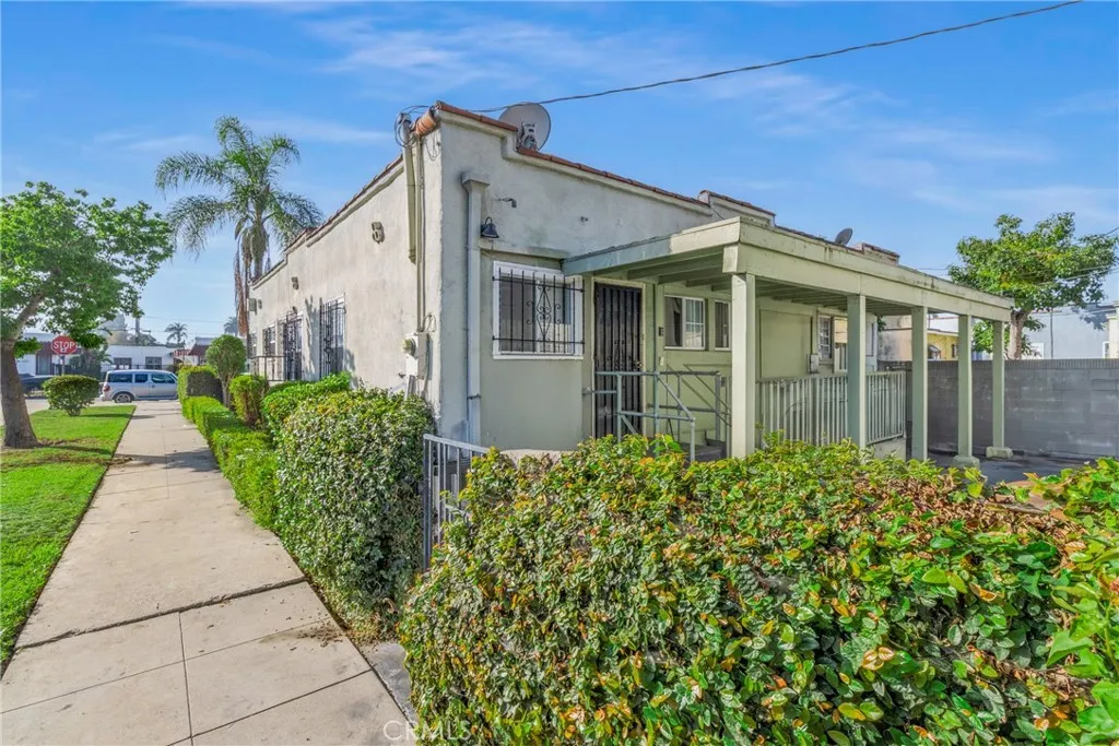 1501 W 53rd, Los Angeles, California 90062 home-pic-8