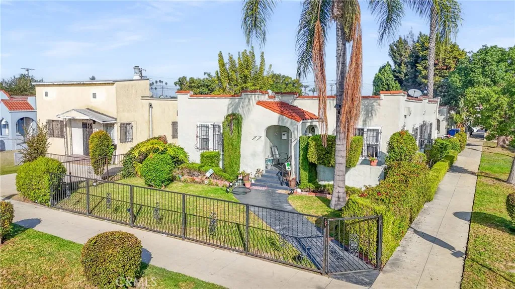 1501 W 53rd, Los Angeles, California 90062 home-pic-14