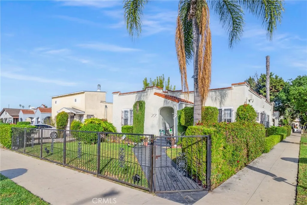1501 W 53rd, Los Angeles, California 90062 home-pic-3