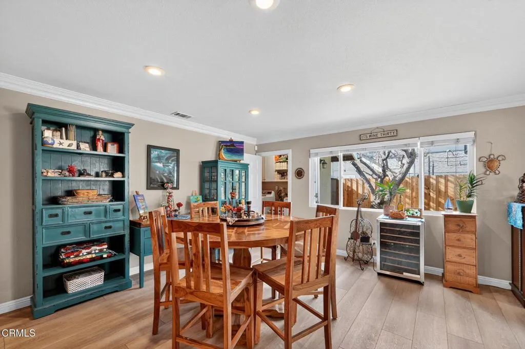 1595 Lyndhurst Avenue, Camarillo, California 93010 home-pic-10