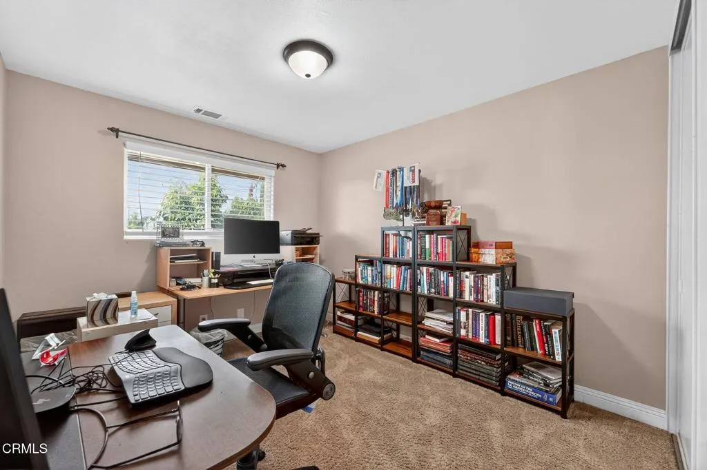 1595 Lyndhurst Avenue, Camarillo, California 93010 home-pic-18