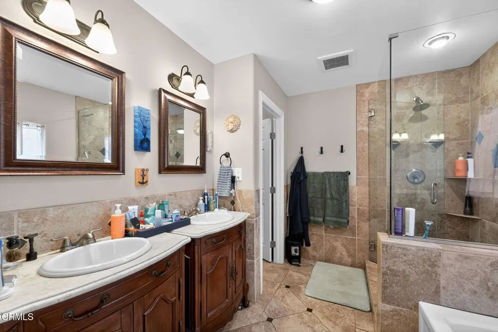 1595 Lyndhurst Avenue, Camarillo, California 93010 home-pic-13