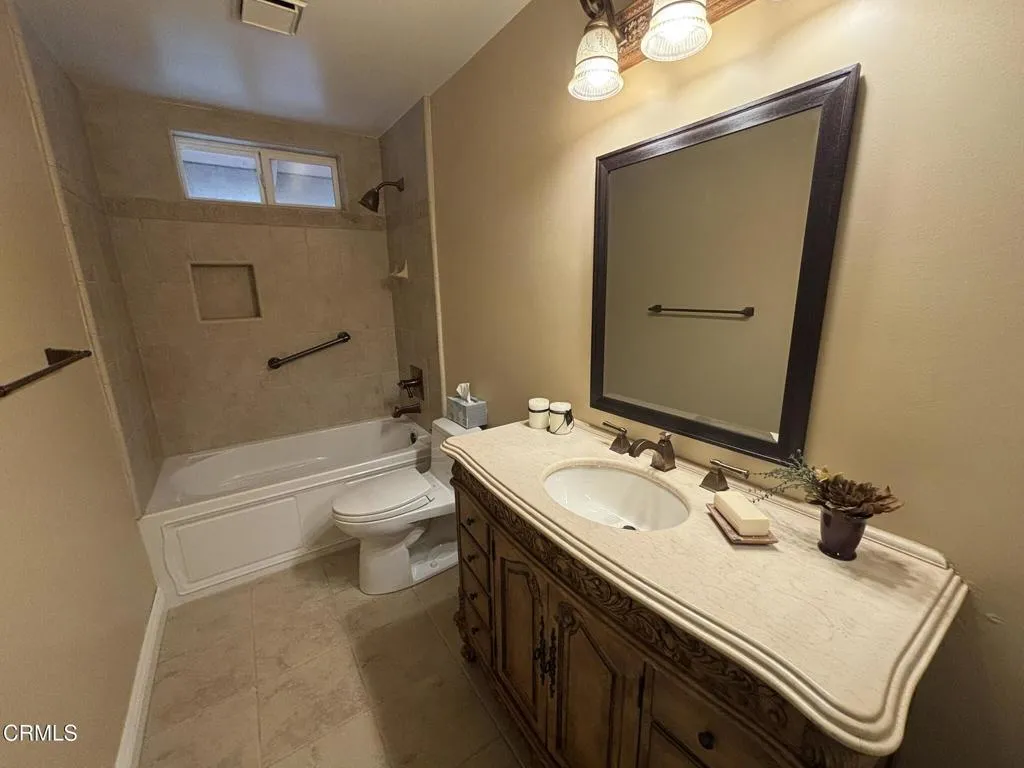 4374 E Autumnmeadow Circle, Moorpark, California 93021 home-pic-26