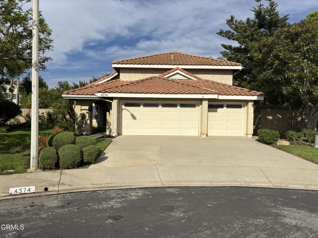 4374 E Autumnmeadow Circle, Moorpark, California 93021 home-pic-1