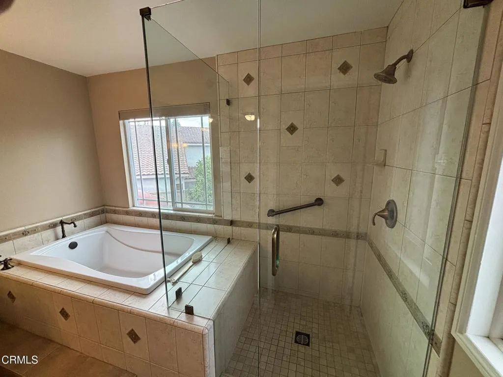 4374 E Autumnmeadow Circle, Moorpark, California 93021 home-pic-15