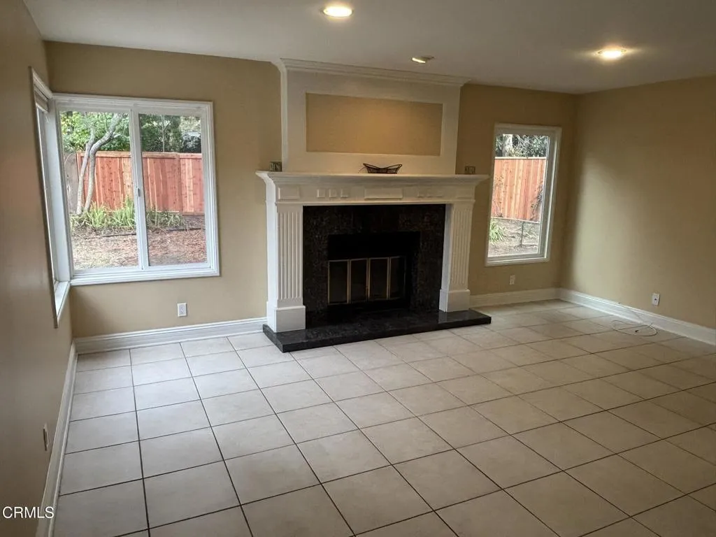 4374 E Autumnmeadow Circle, Moorpark, California 93021 home-pic-9