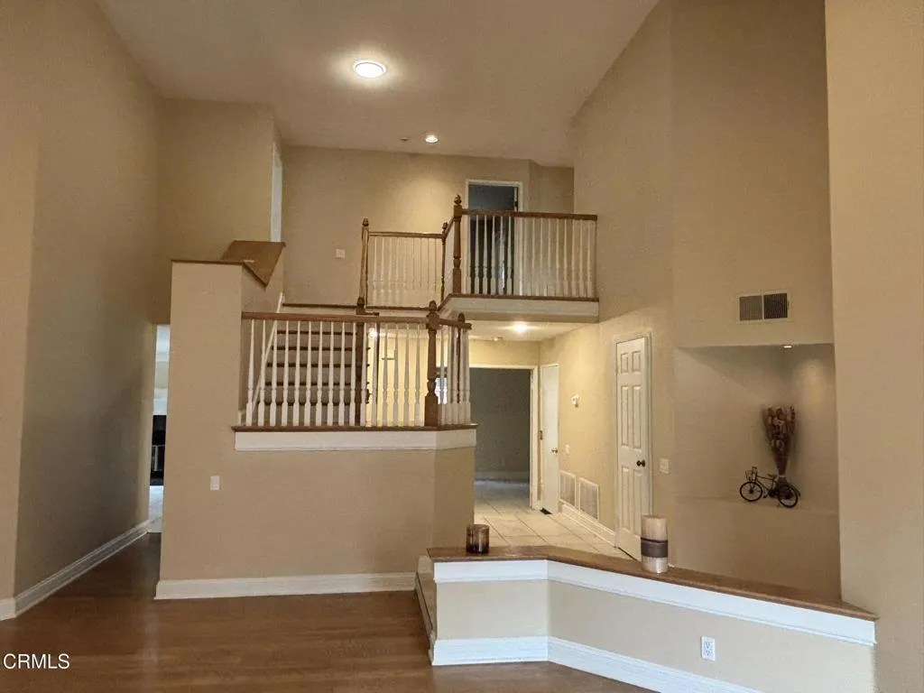 4374 E Autumnmeadow Circle, Moorpark, California 93021 home-pic-32