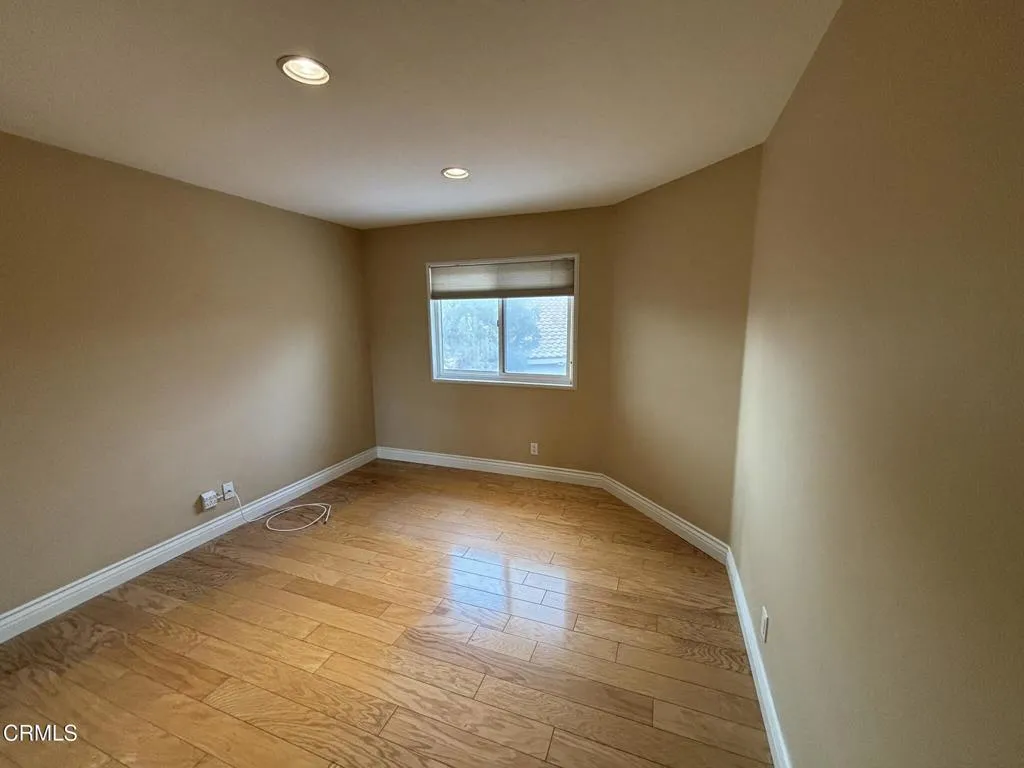 4374 E Autumnmeadow Circle, Moorpark, California 93021 home-pic-22
