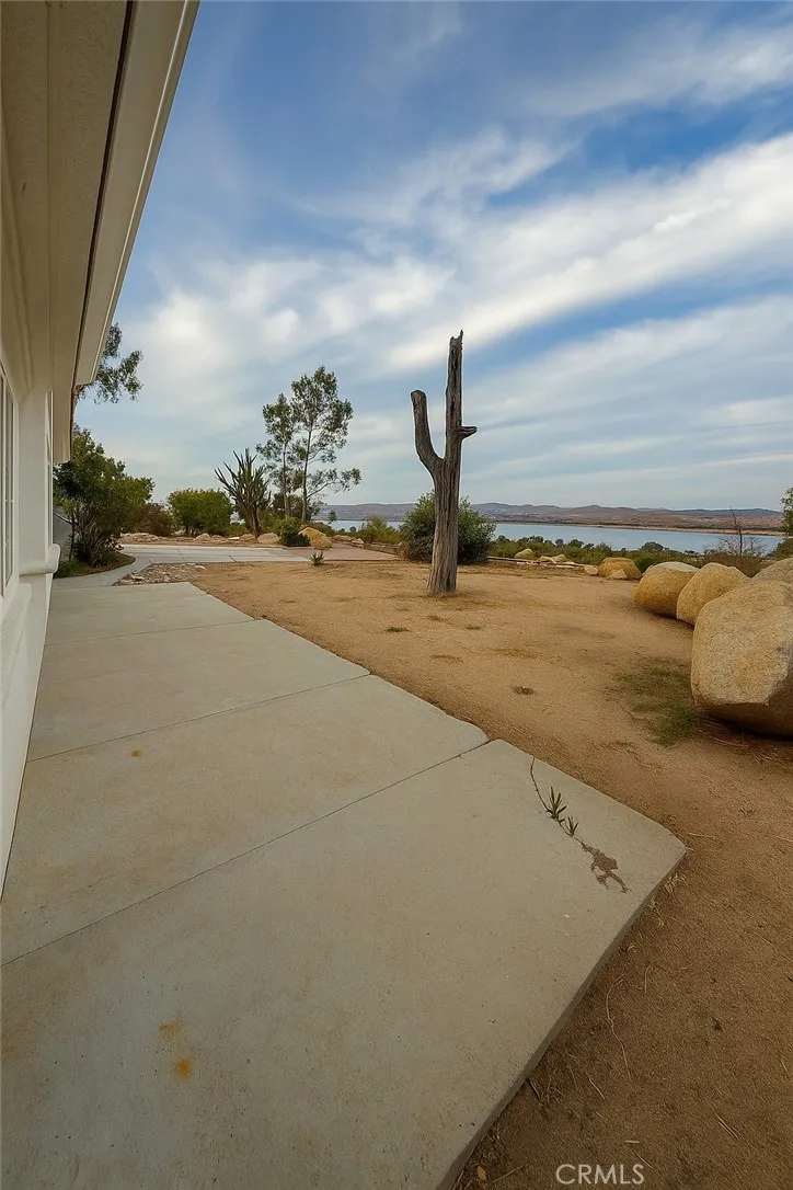 33500 Follman, Lake Elsinore, California 92530 home-pic-22