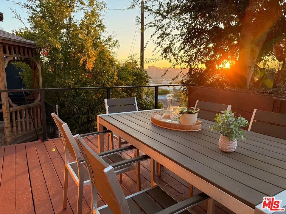 1930 Kemper Street, Los Angeles, California 90065 home-pic-21