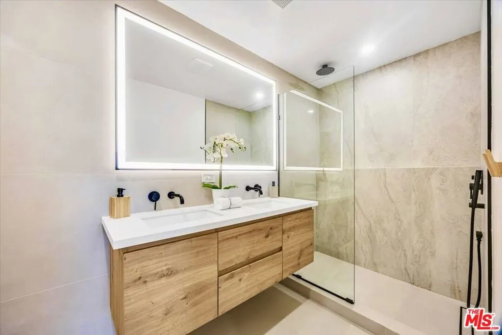 1930 Kemper Street, Los Angeles, California 90065 home-pic-17