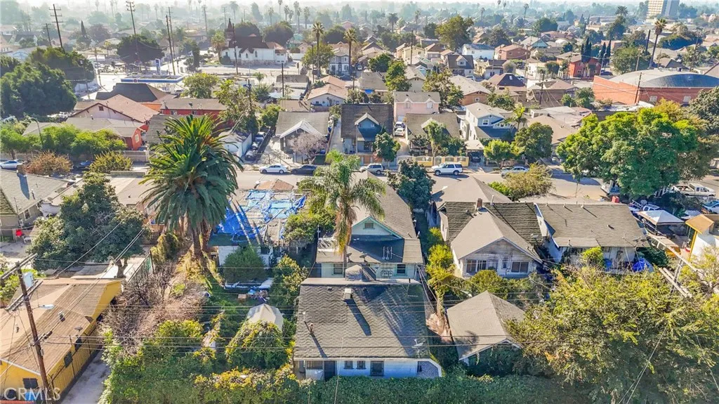 1241 E 43rd, Los Angeles, California 90011 home-pic-19