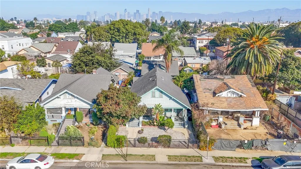 1241 E 43rd, Los Angeles, California 90011 home-pic-17